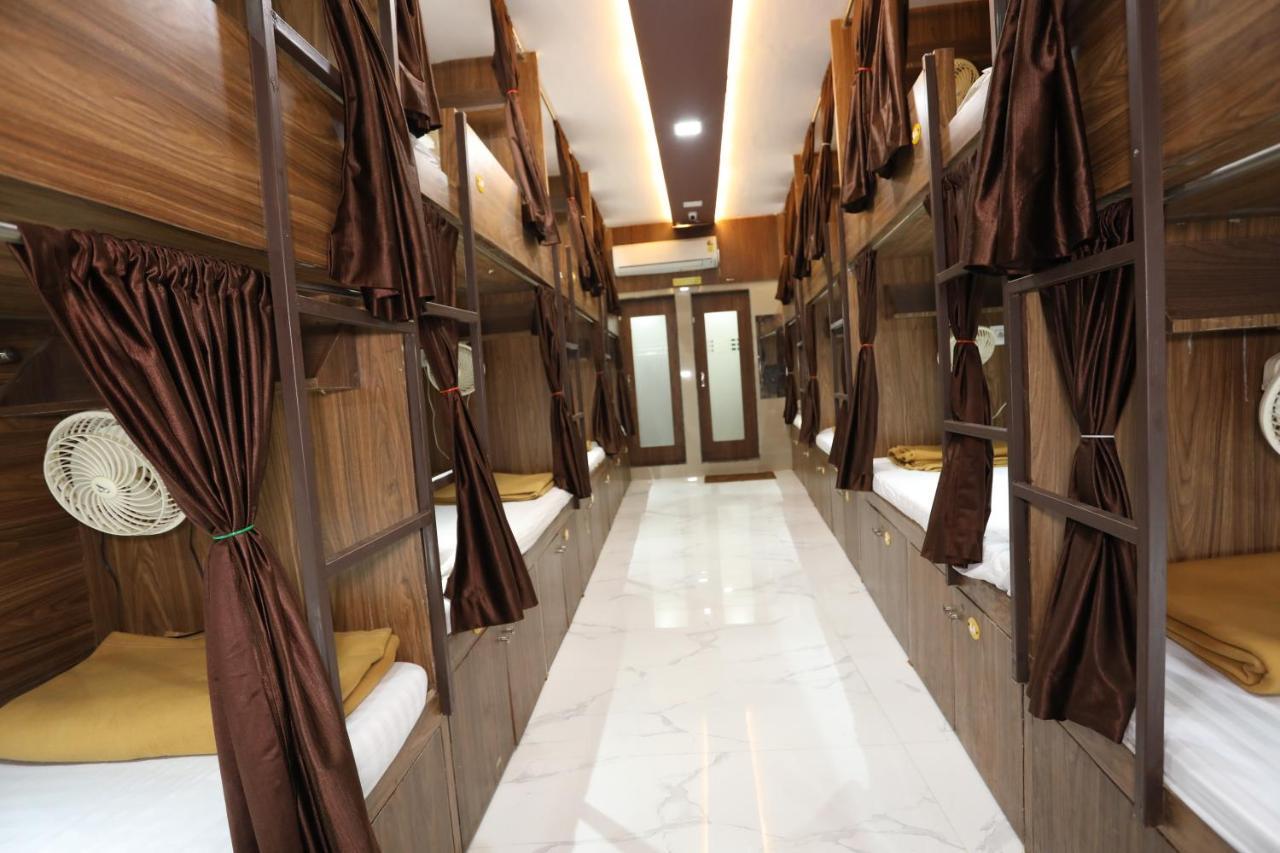 Mango Marol Dormitory Мумбаи Экстерьер фото