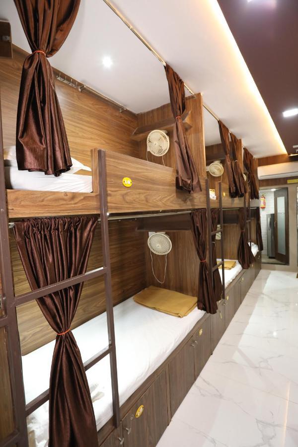 Mango Marol Dormitory Мумбаи Экстерьер фото